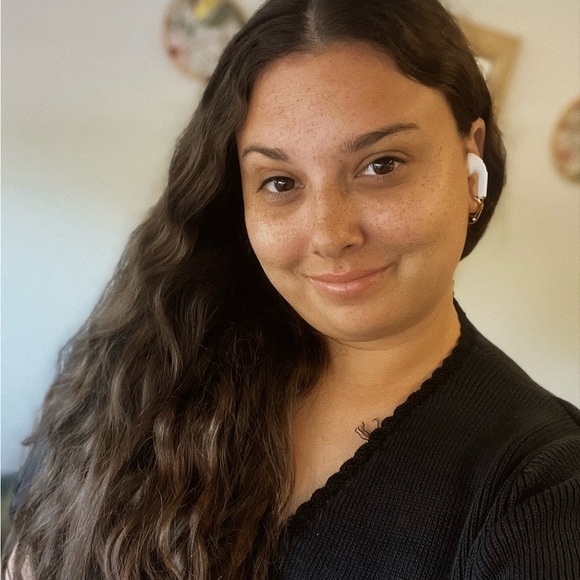 🌸MEET YOUR POSHER🌸 - Picture 1 of 1